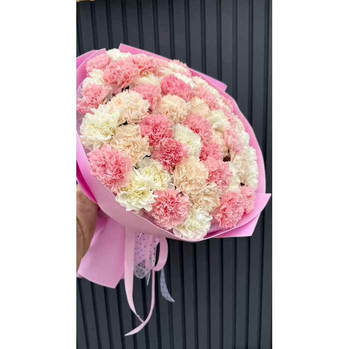 Диантусы в Жаркенте