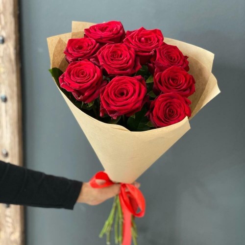 Купить на заказ Букет из 9 красных роз с доставкой в Жаркенте